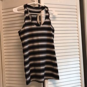 Lululemon black and white tank top